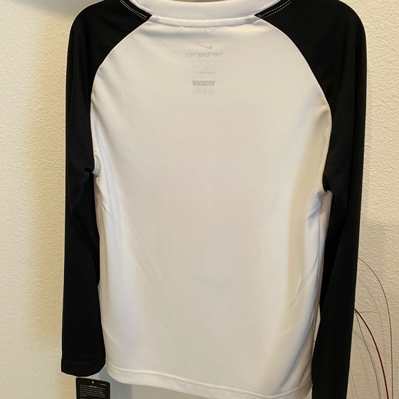 adidas & Nike Boys Set of 2 Long Sleeve T-Shirts - 6 - Picture 5 of 12